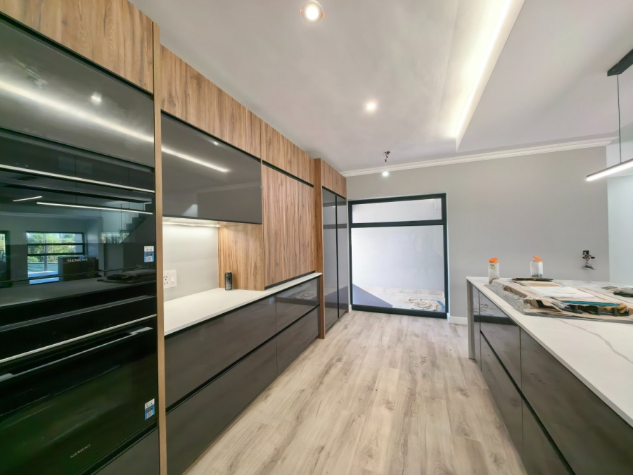 4 Bedroom Property for Sale in Welgelegen Western Cape